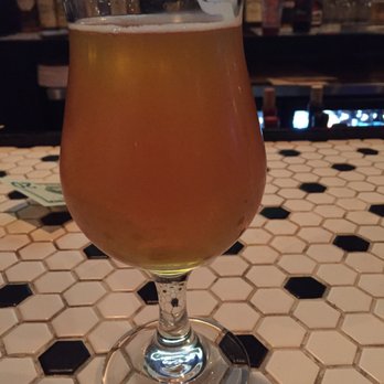 Crafty's Tap Room - Sierra Nevada -IPA - Bars Near Me - Philadelphia, Pennsylvania