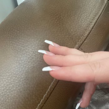 LA Nails - Nail Salons Near Me - Riverview, Florida