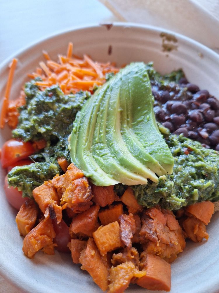 ELIXIR SUPERFOOD & JUICE Updated September 2024 230 Photos & 81 Reviews 24 California Ave