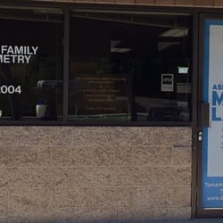 Knoll Family Optometry - Entrance