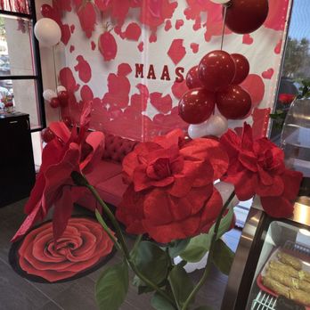 Maas Coffee & More  - Great decorations - Coffee & Tea Near Me - Chino, California