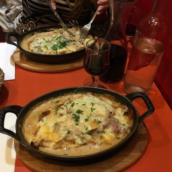 Chez Gladines - Basque Near Me - Paris, 75