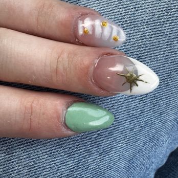 WiWi Nails & Spa - Nail Salons Near Me - Oneonta, New York