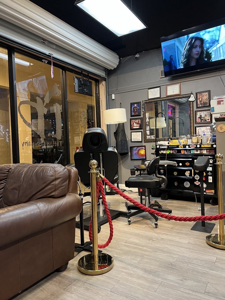 LYON’S DEN TATTOO COMPANY Updated August 2024 6635 Florida Ave S