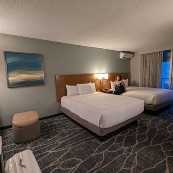 Hyatt Place Waikiki Beach - Spacious room - Hotels Near Me - Honolulu, Hawaii Hyatt Place Waikiki Beach - Spacious room - Hotels Near Me - Honolulu, Hawaii