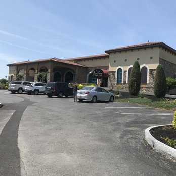 Ventosa Vineyards - Wineries Near Me - Geneva, New York