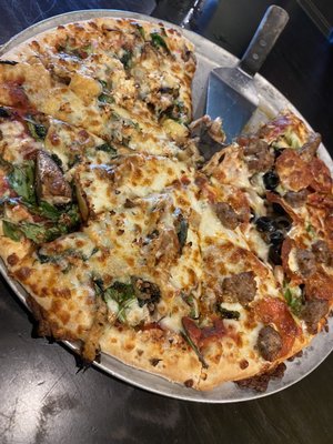 Pizza Lucé Uptown by null