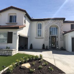 Waterwise Yard Design & Decor