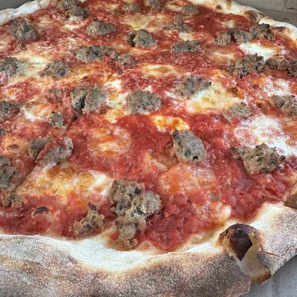 Oakwood Pizza Box - Cheese pizza with meatball - Pizza Near Me - Raleigh, North Carolina