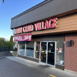 May Gold Village - Exterior of restaurant