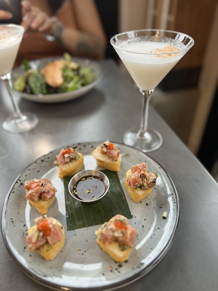 Tommy Bahama Marlin Bar - Photo 2