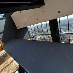 Cloud 23 - Mirrors above bar