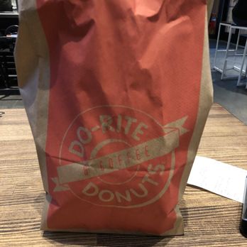 Do-Rite Donuts & Chicken - Donuts Near Me - Chicago, Illinois