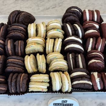 Crave Cupcakes - Desserts Near Me - Edmonton, Alberta Crave Cupcakes - Desserts Near Me - Edmonton, Alberta
