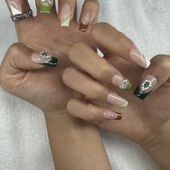Ivy Nail Spa - Nail Salons Near Me - Rancho Cucamonga, California