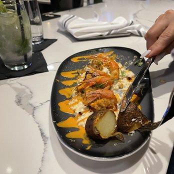 drafthouse - Shrimp and - Gastropubs Near Me - Janesville, Wisconsin