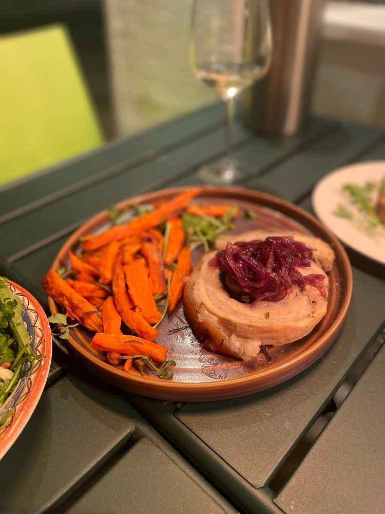 FITZROY WINE CELLAR & KITCHEN Updated August 2024 86 Cleveland St