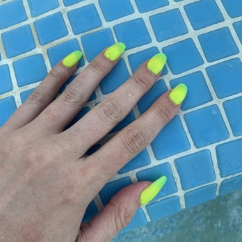 Pink Toes - Powder ombre - Nail Salons Near Me - Sunnyside, New York Pink Toes - Powder ombre - Nail Salons Near Me - Sunnyside, New York
