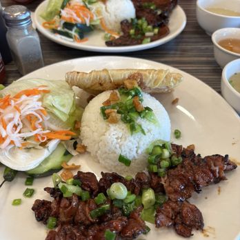 Com Tam Thien Huong - BBQ pork and shrimp cake rice plate - Vietnamese Near Me - San Jose, California