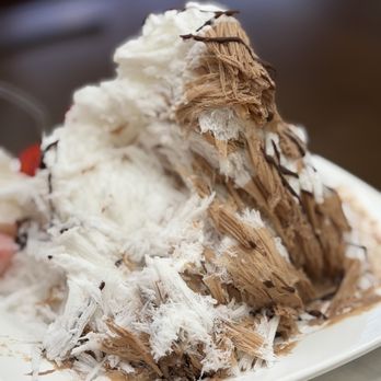 Frostcity - Chocolate Haupia - Desserts Near Me - Honolulu, Hawaii