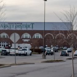 Giant Eagle Market District - Market District is the best.