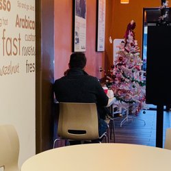 Dunkin' - Tables were clean, Christmas tree up
