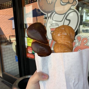 Randy's Donuts - Donuts Near Me - Pasadena, California Randy's Donuts - Donuts Near Me - Pasadena, California
