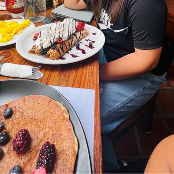 Cafe on 27 - Breakfast & Brunch Near Me - Topanga, California Cafe on 27 - Breakfast & Brunch Near Me - Topanga, California