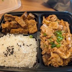 Bliss Bento - Szechuan pepper style hand shredded chicken with cumin tofu and white rice