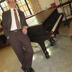 Somavida Pain Relief Center - Me and a tuned piano.