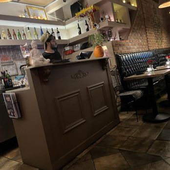Seth Thai Restaurant - Entry to restaurant - Thai Near Me - New York, New York