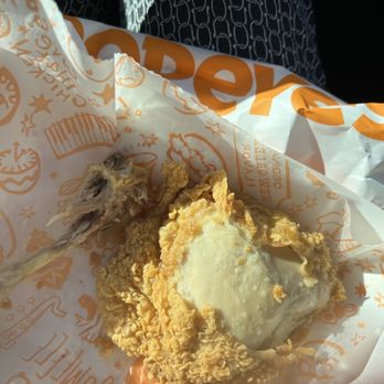 Popeyes Louisiana Kitchen - This was supposed to be spicy!! ITS NOT! - Fast Food Near Me - Austin, Texas Popeyes Louisiana Kitchen - This was supposed to be spicy!! ITS NOT! - Fast Food Near Me - Austin, Texas