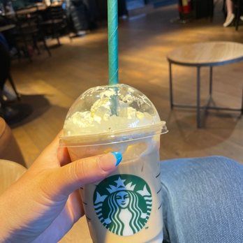 Starbucks - Coffee & Tea Near Me - Dublin, D