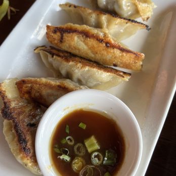 Wu Wei Din Chinese Cuisine - P5.(w.Onion) Beef Potstickers(6) - Taiwanese Near Me - Plano, Texas Wu Wei Din Chinese Cuisine - P5.(w.Onion) Beef Potstickers(6) - Taiwanese Near Me - Plano, Texas