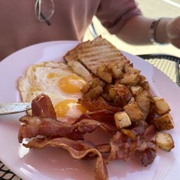 Huevos con Papas