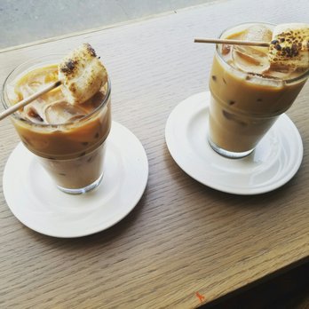 Big Shoulders Coffee - Marshmallow lattes - Coffee Roasteries Near Me - Chicago, Illinois