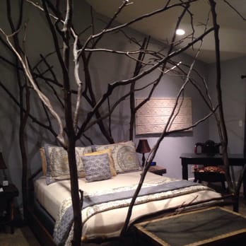Goldberry Woods - Amazing tree branch bed in American Hornbeam room. - Bed & Breakfast Near Me - Union Pier, Michigan Goldberry Woods - Amazing tree branch bed in American Hornbeam room. - Bed & Breakfast Near Me - Union Pier, Michigan
