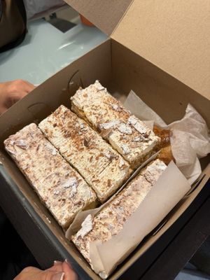 Dianda's Italian American Pastry by null