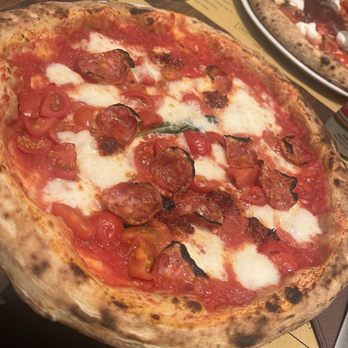 Pizzeria O' Vesuvio Firenze - Pizza Near Me - Florence, FI