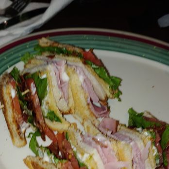 Houligan's Speedway - Club sandwich - Chicken Wings Near Me - Daytona Beach, Florida