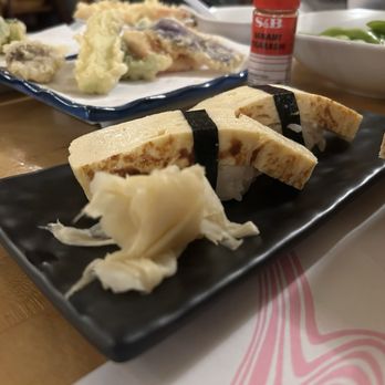 Izumi - Sushi Bars Near Me - Kirkland, Washington