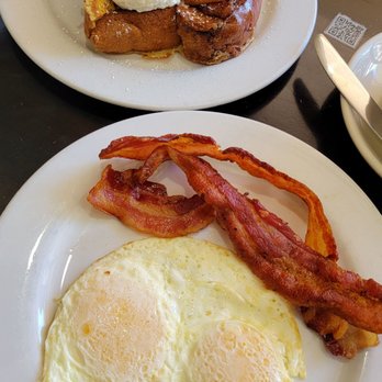 Bea Bea's - Bananas flambe French toast, eggs and bacon - Coffee & Tea Near Me - Burbank, California Bea Bea's - Bananas flambe French toast, eggs and bacon - Coffee & Tea Near Me - Burbank, California