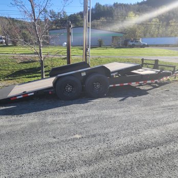 Hartford Auto - Trailer Dealers Near Me - White River Junction, Vermont