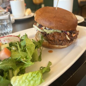 The Commoner - Southern Chicken Sandwich - Gastropubs Near Me - Toronto, Ontario
