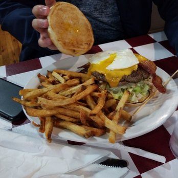 Durty Gurt's - Egg burger - American Near Me - Galena, Illinois Durty Gurt's - Egg burger - American Near Me - Galena, Illinois