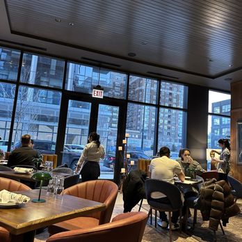 DJ’S GREAT ROOM - Updated July 2025 - 50 Photos & 20 Reviews - 908 N