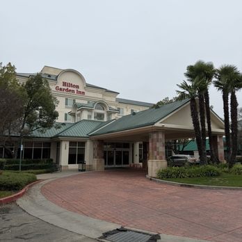 Hilton Garden Inn Fairfield - front driveway - Hotels Near Me - Fairfield, California