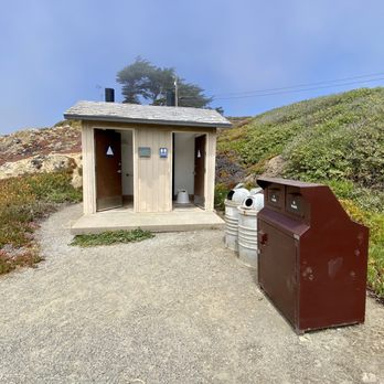 Schoolhouse Beach - Restrooms near the entrance of the beach - Beaches Near Me - Bodega Bay, California Schoolhouse Beach - Restrooms near the entrance of the beach - Beaches Near Me - Bodega Bay, California