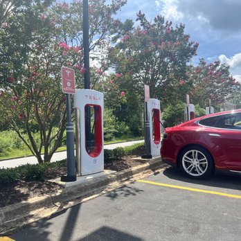 Tesla Supercharger - EV Charging Stations Near Me - Spartanburg, South Carolina