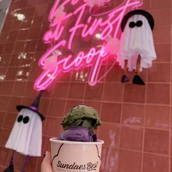 Sundaes Best - Cute ambiance - Ice Cream & Frozen Yogurt Near Me - Palisades Park, New Jersey